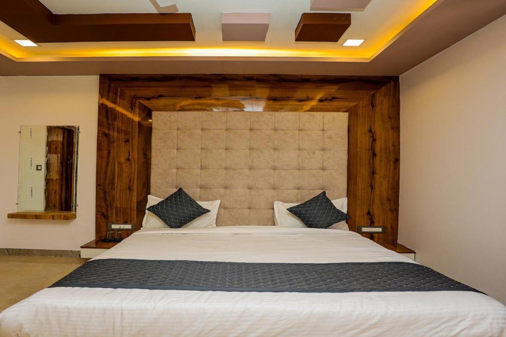 Hotel Eagle Inn Udaipur Ngoại thất bức ảnh