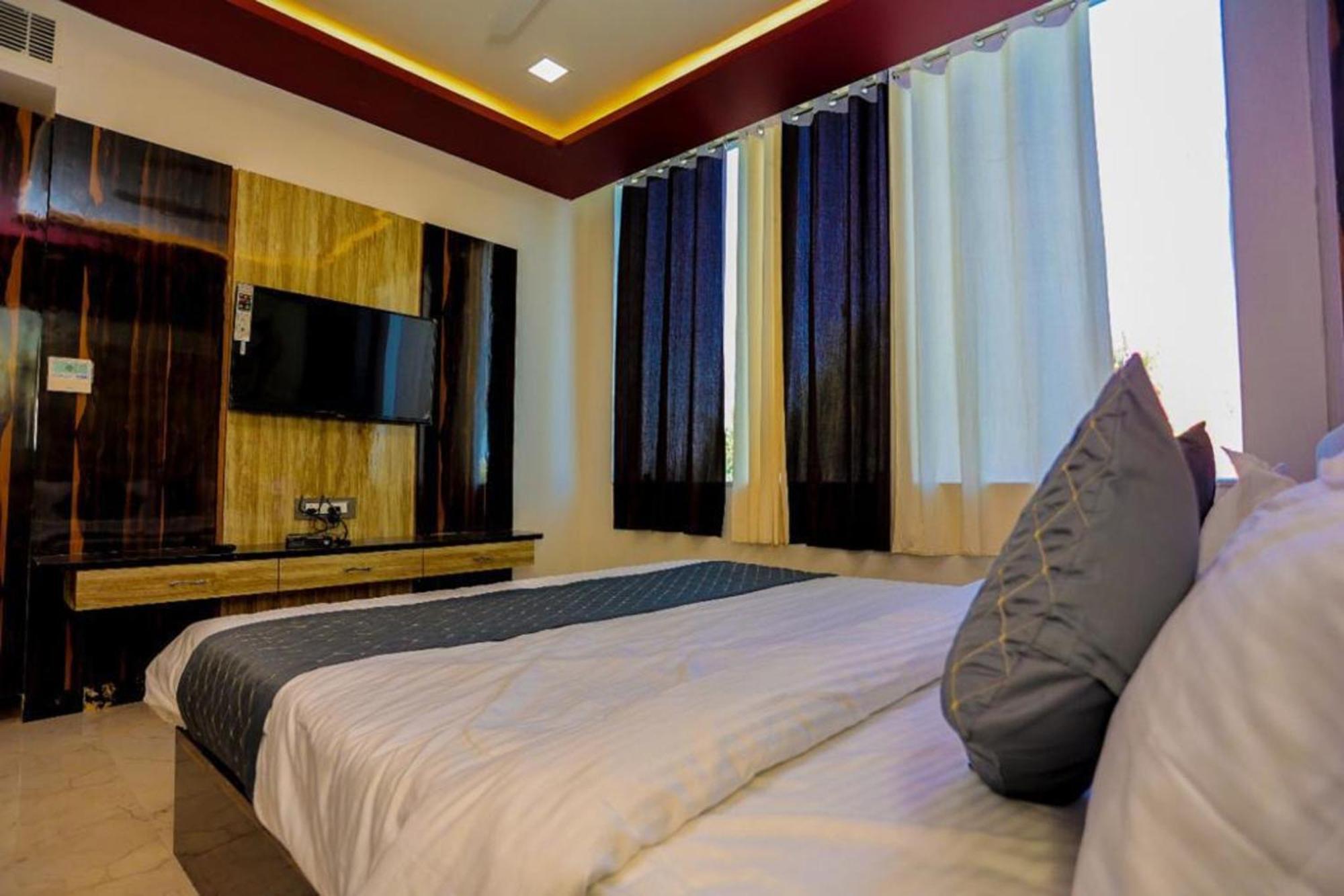 Hotel Eagle Inn Udaipur Ngoại thất bức ảnh