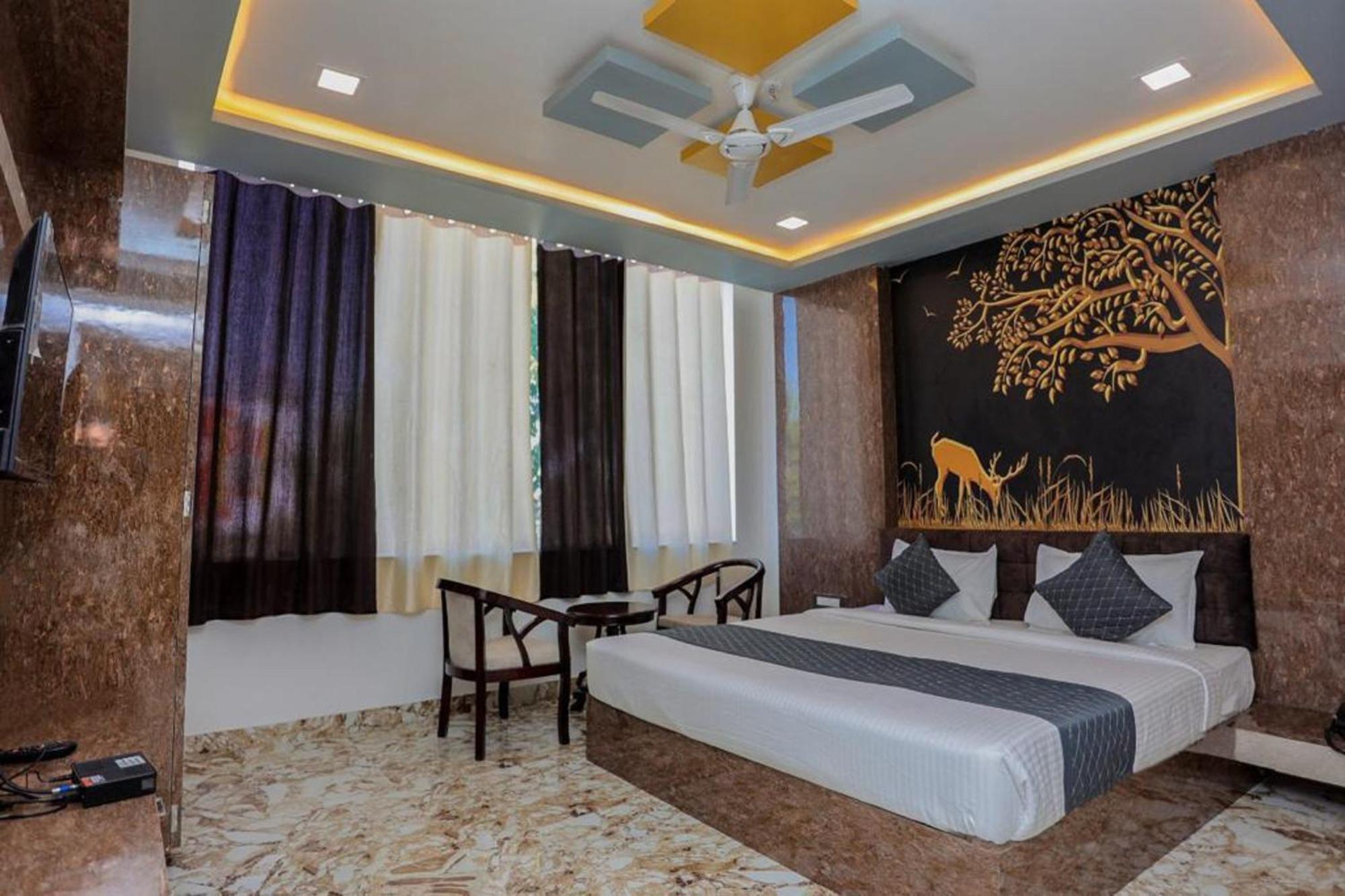 Hotel Eagle Inn Udaipur Ngoại thất bức ảnh