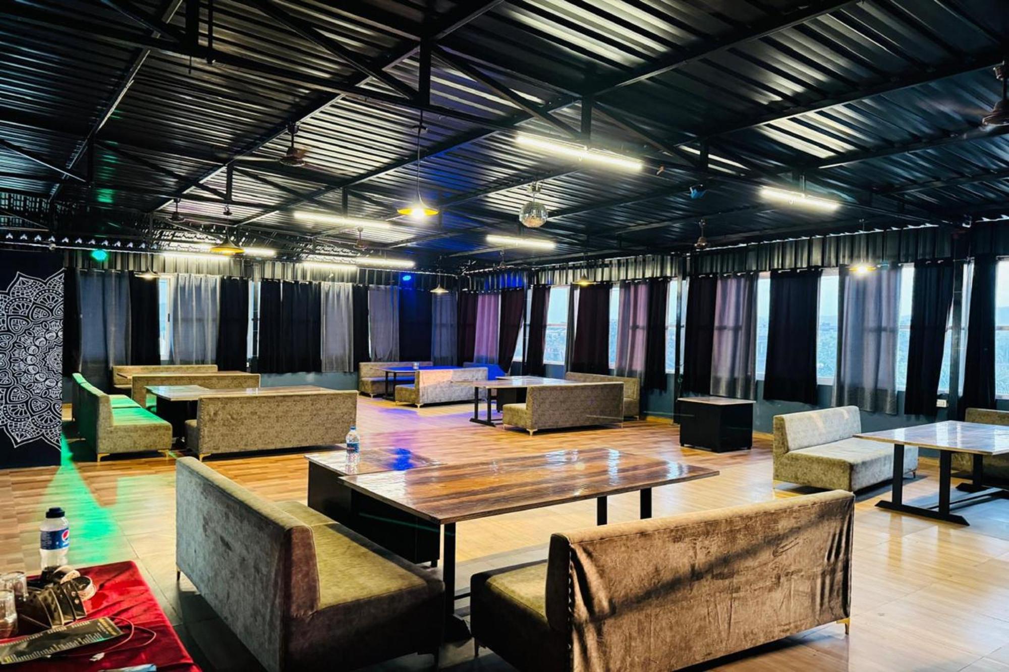 Hotel Eagle Inn Udaipur Ngoại thất bức ảnh